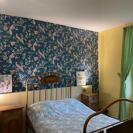 Chambres D'Hotes La Chaumiere Coulonges  外观 照片