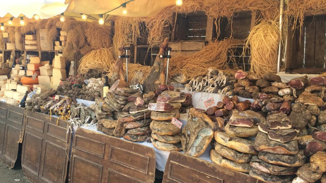Chambres D'Hotes La Chaumiere Coulonges  外观 照片